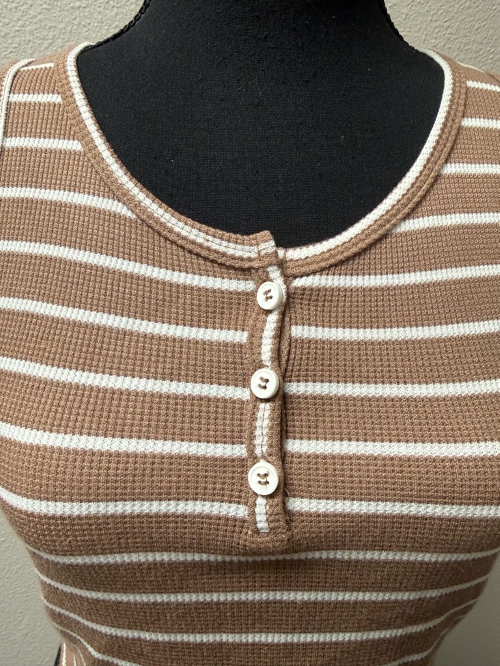 Rebellious Dreamer Brown Stripe Crop Tank Large Button Front Ribbed Casual - Picture 3 of 8